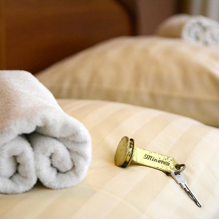 Hotel Minerva Mosonmagyaróvár Eksteriør bilde
