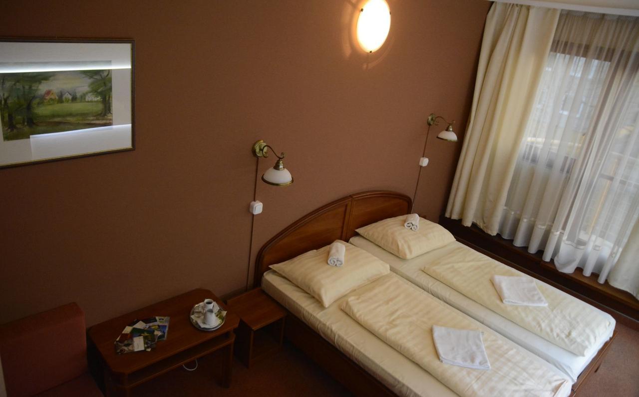 Hotel Minerva Mosonmagyaróvár Eksteriør bilde