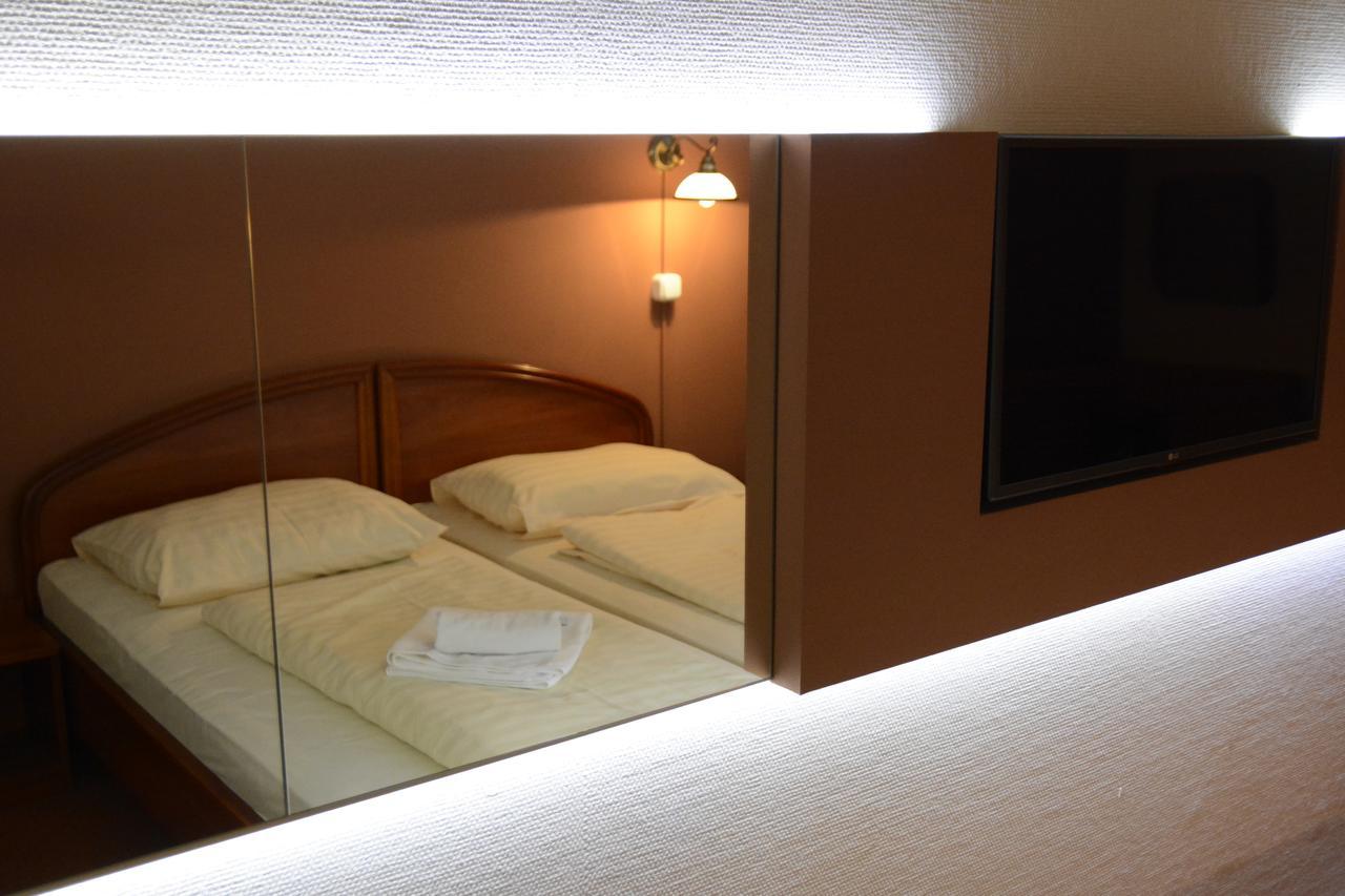 Hotel Minerva Mosonmagyaróvár Eksteriør bilde