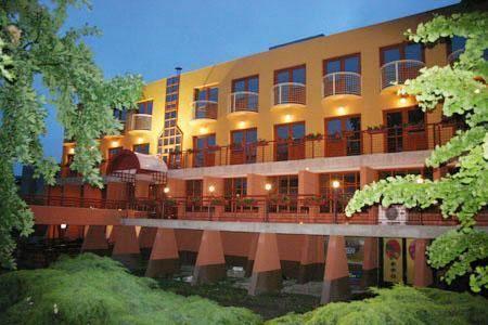 Hotel Minerva Mosonmagyaróvár Eksteriør bilde